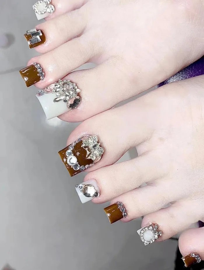 nail chân trắng da hấp dẫn