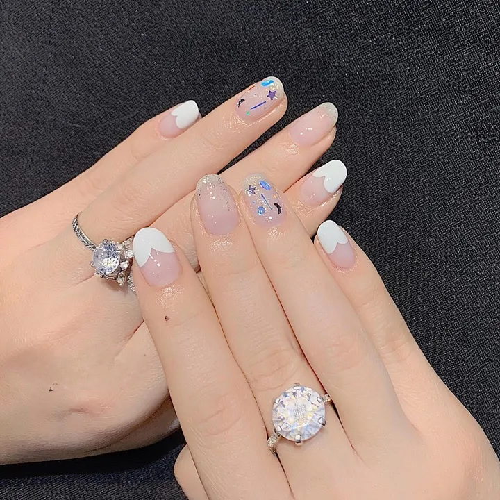 mẫu nail cho học sinh cấp 2 nhẹ nhàng 6