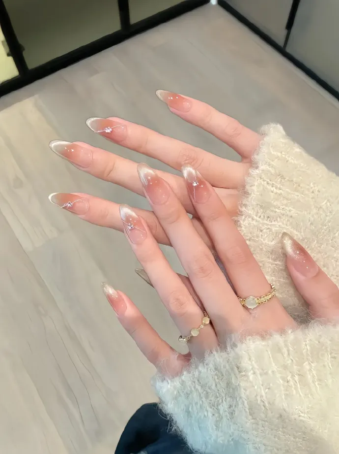 những mẫu nail tay đẹp nhẹ nhàng nàng thơ