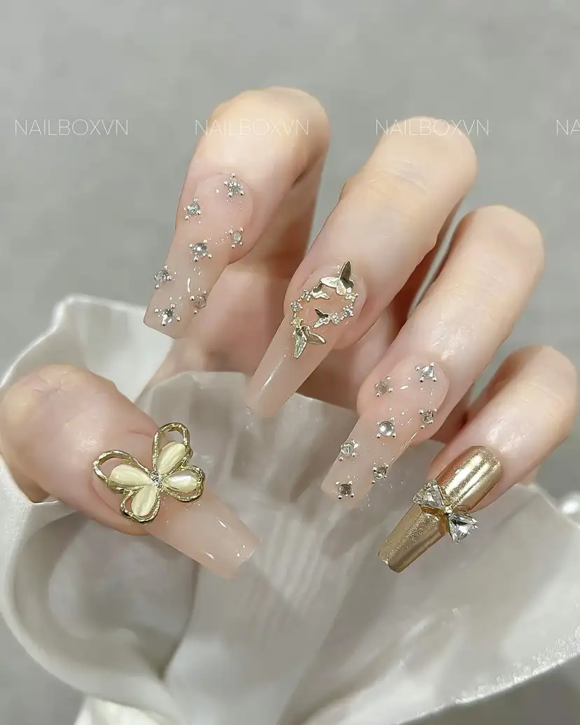 mẫu nail box đơn giản nhưng cao cấp