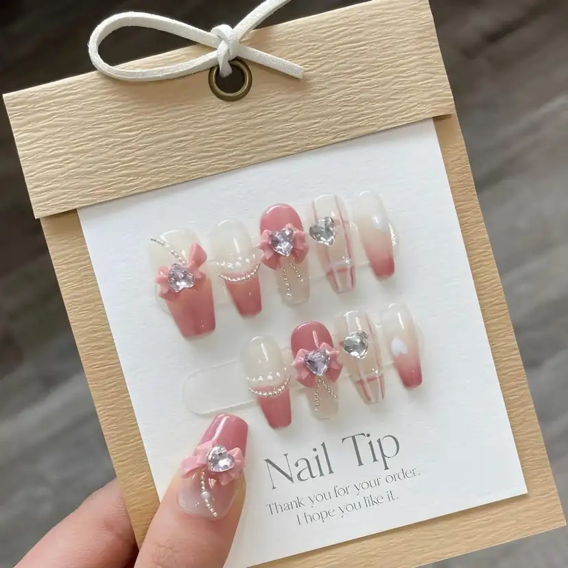 mẫu nail box đơn giản thanh thoát 