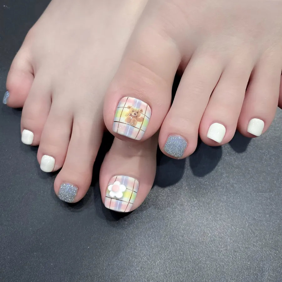 mẫu nail chân cute hot trend 7