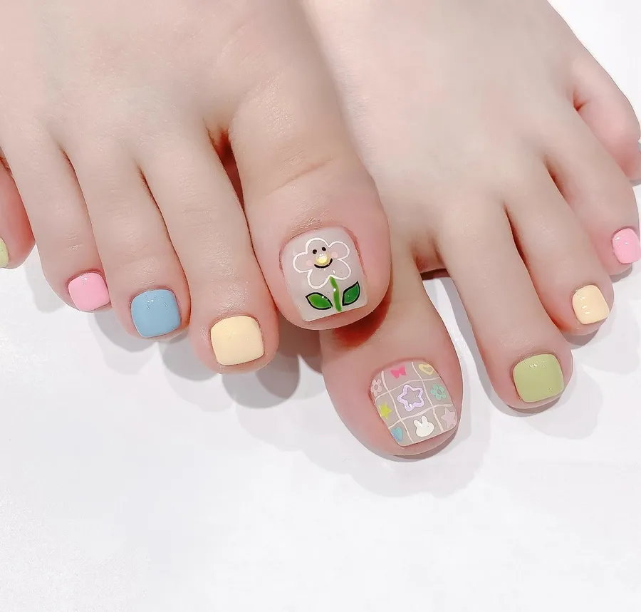 mẫu nail chân cute hot trend 3