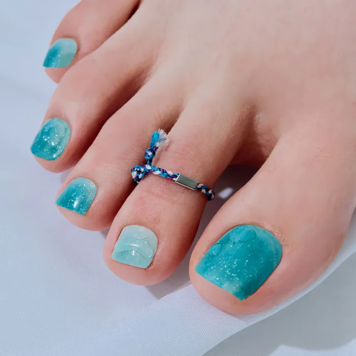 nail chân màu xanh ngọc 1