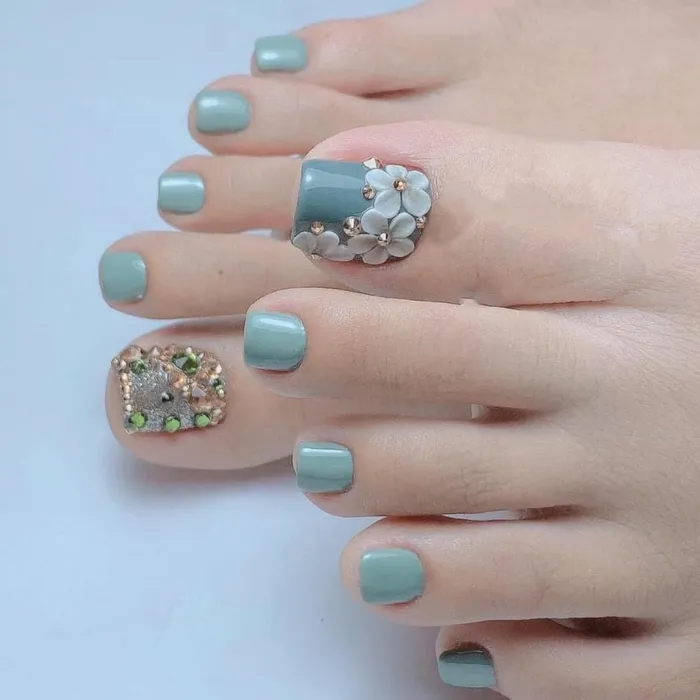 mẫu nail chân màu xanh ngọc 1