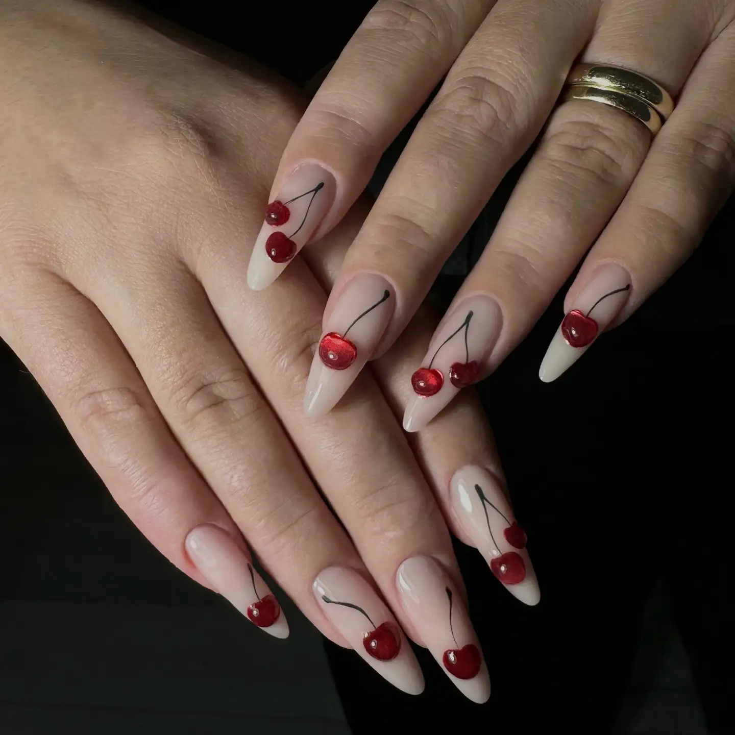 Mẫu nail dành cho tay đen giúp bạn tự tin hơn trong mọi hoàn cảnh.