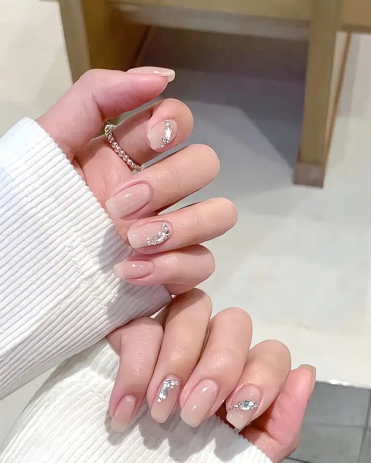 mẫu nail cho tay thô quý phái