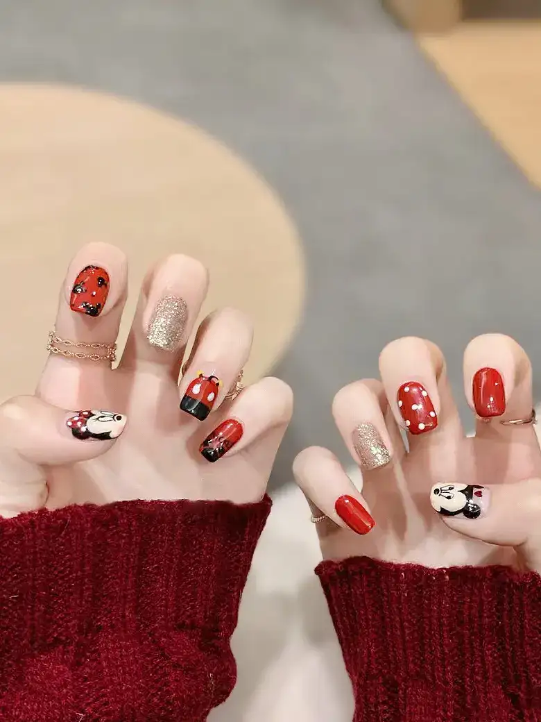 chuột mickey nail dễ thương