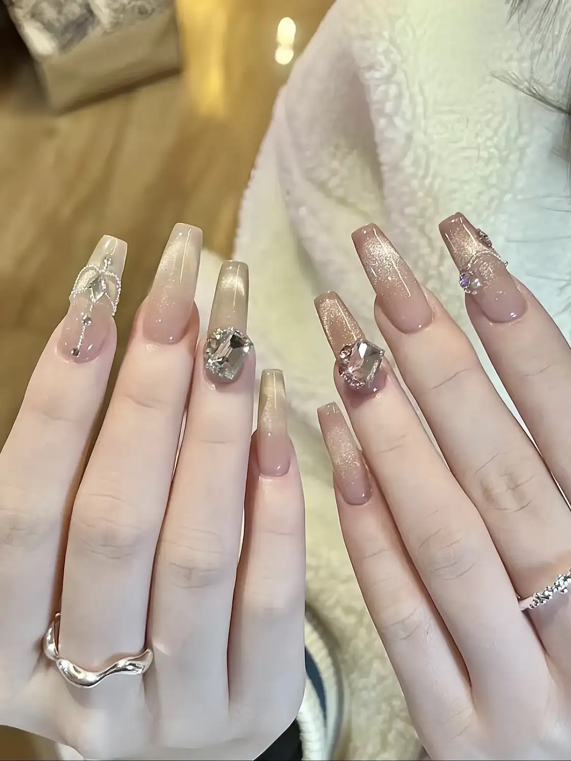 nail kim tuyến đẹp tối giản