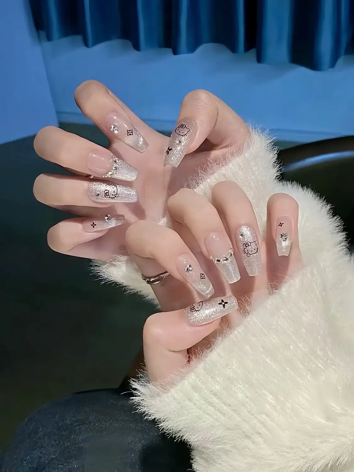 mẫu nail kim tuyến sang trọng