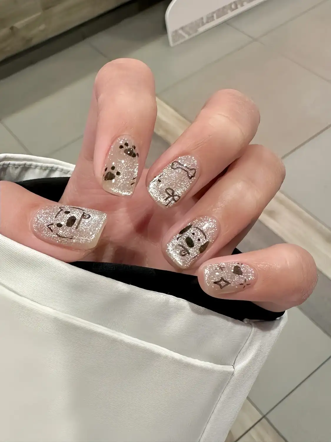 mẫu nail kim tuyến rạng rỡ