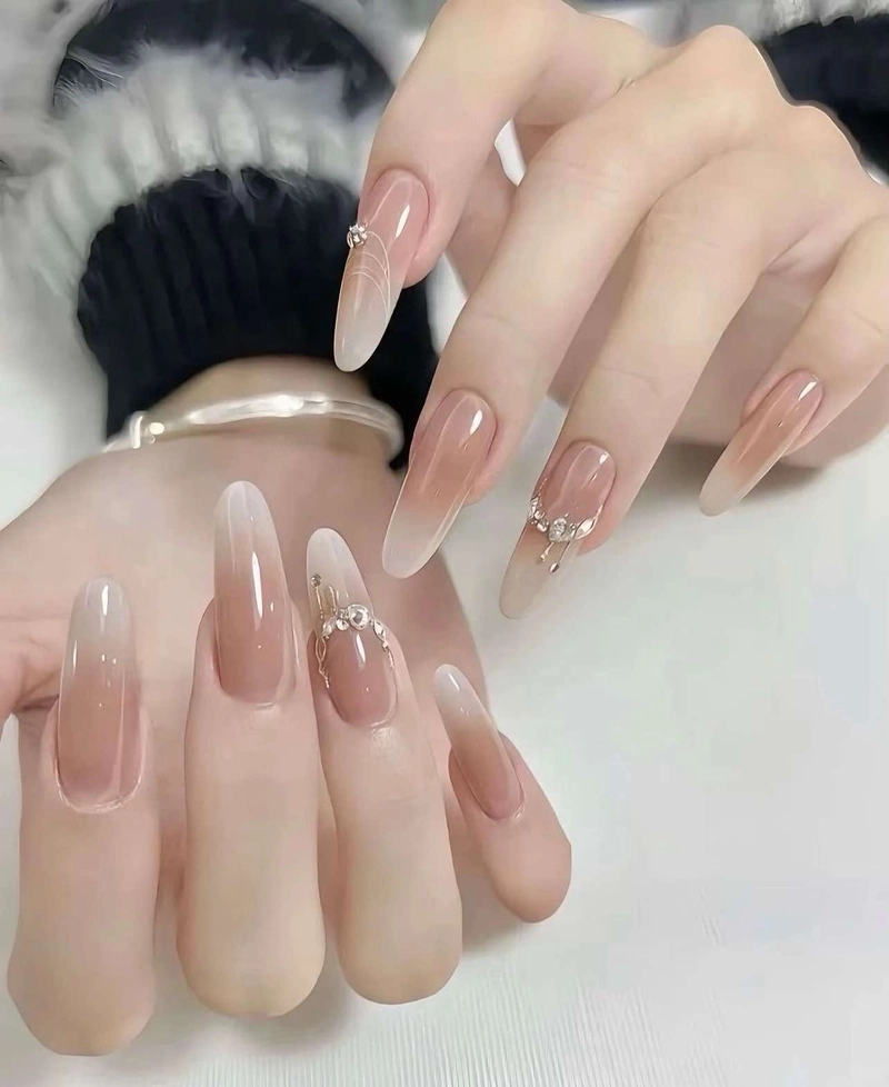 nail màu pastel đơn giản