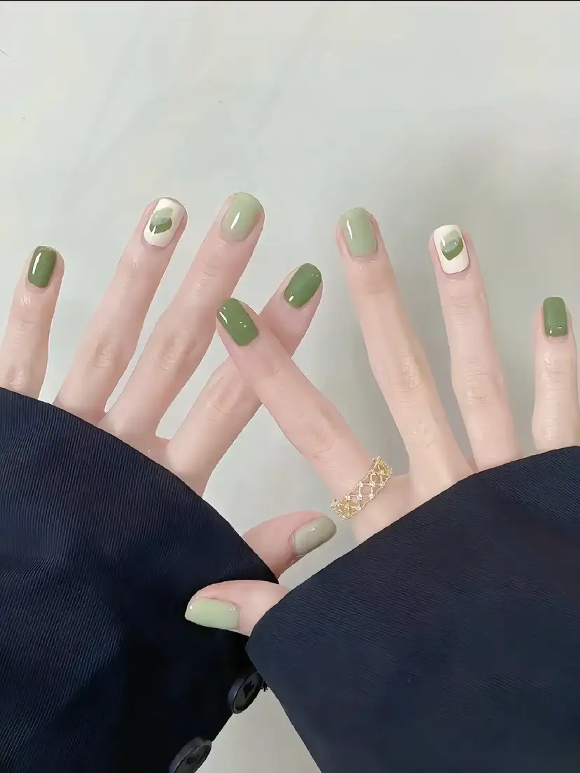 mẫu nail màu xanh lá ngọt ngào