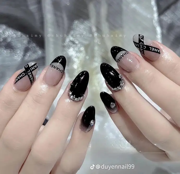 Mẫu nail tay sang chảnh