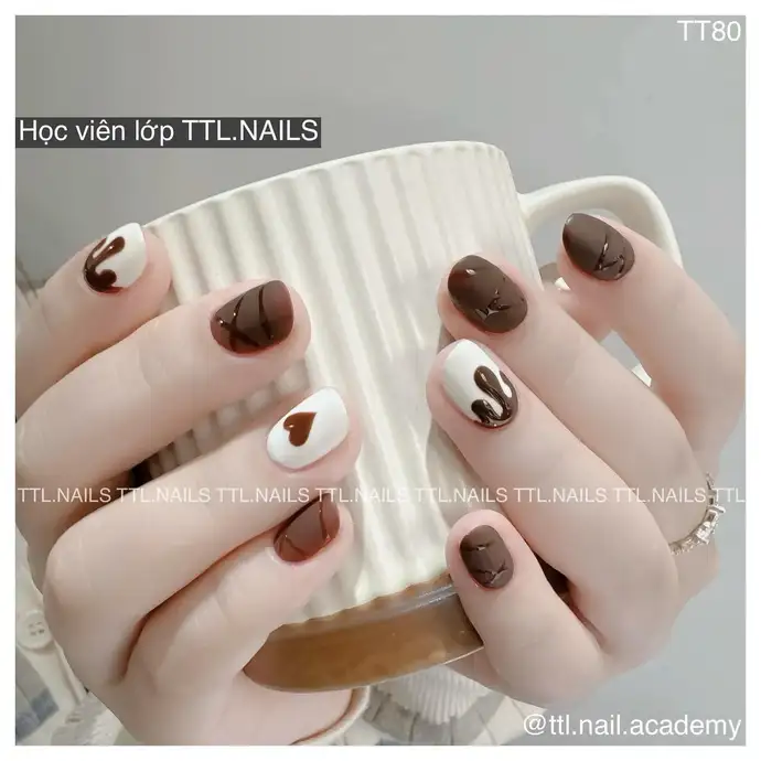 Mẫu nail tay sang chảnh