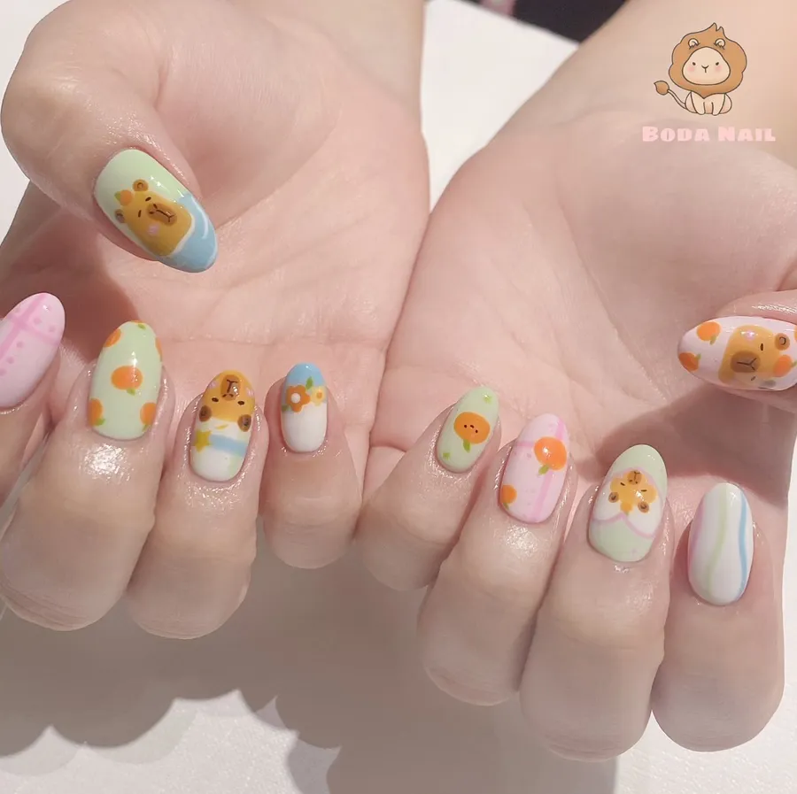 nail tay capybara đầy màu sắc