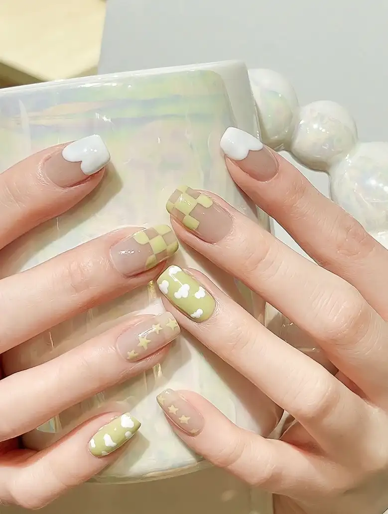 mẫu nail vuông nhẹ nhàng