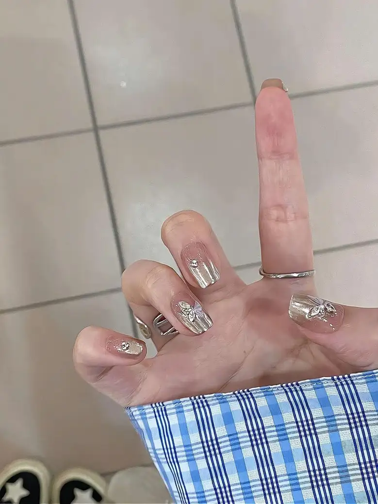 mẫu nail vuông thon dài, thanh thoát