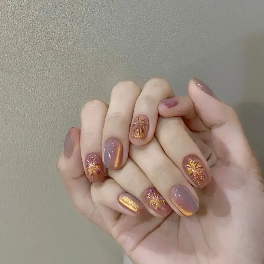 nail xinh ăn tết ngắn gọn, đơn giản