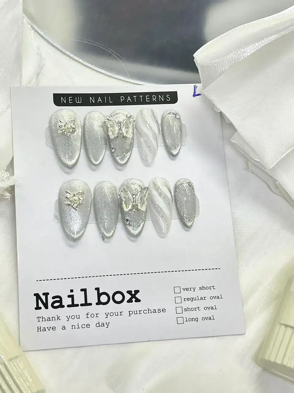 nail box mắt mèo độc đáo