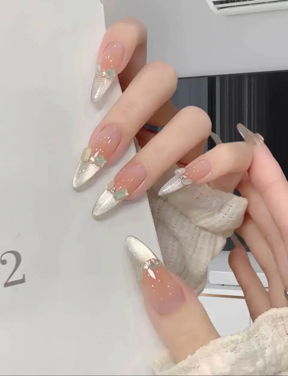 nail box mắt mèo nhỏ xinh