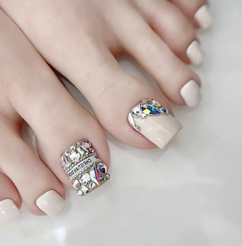 nail chân cô dâu sang chảnh