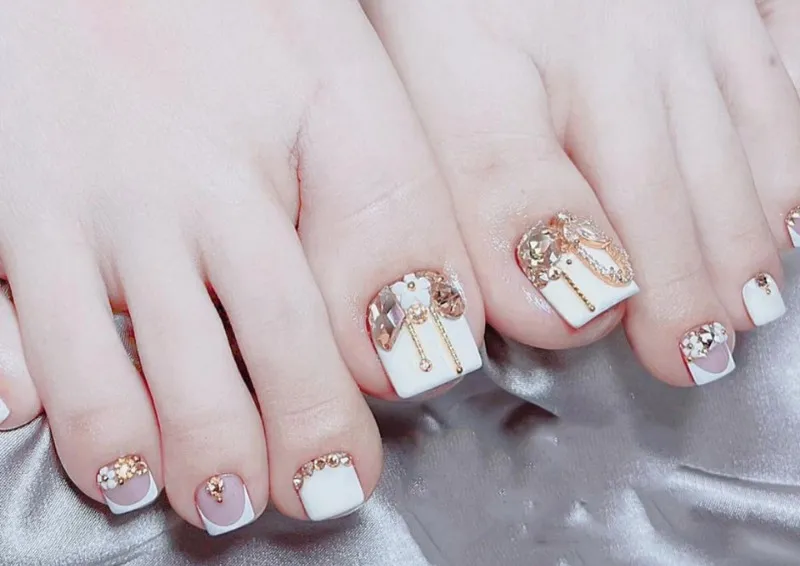 nail chân cô dâu sang chảnh đẳng cấp