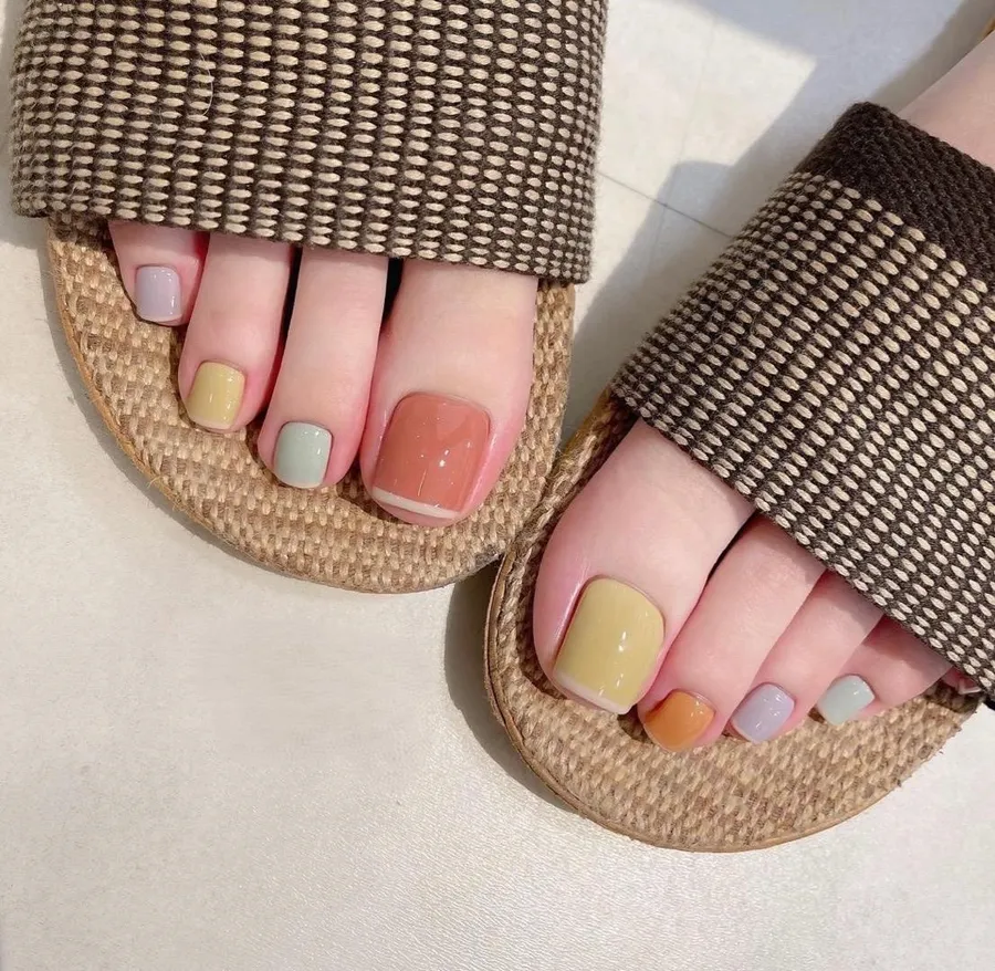 nails chân cute dễ thương 9