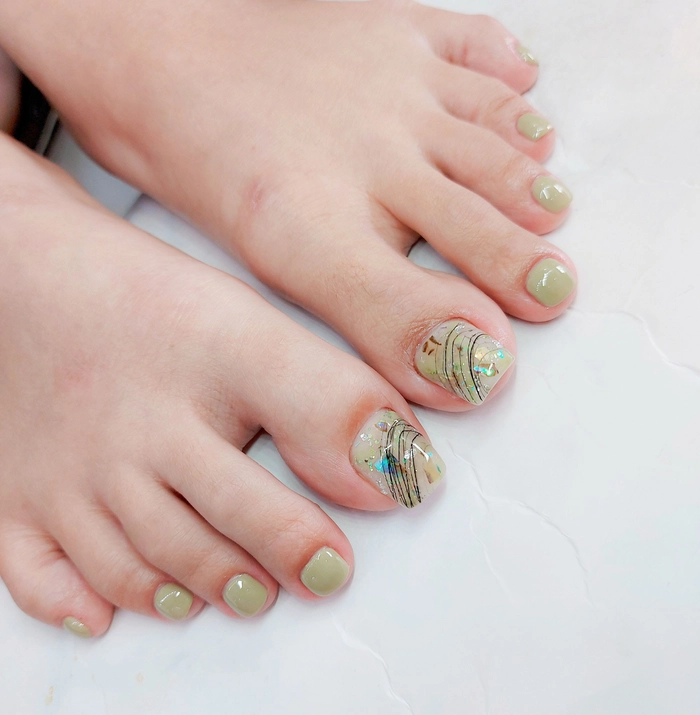 mẫu nail chân đẹp đi biển bắt mắt