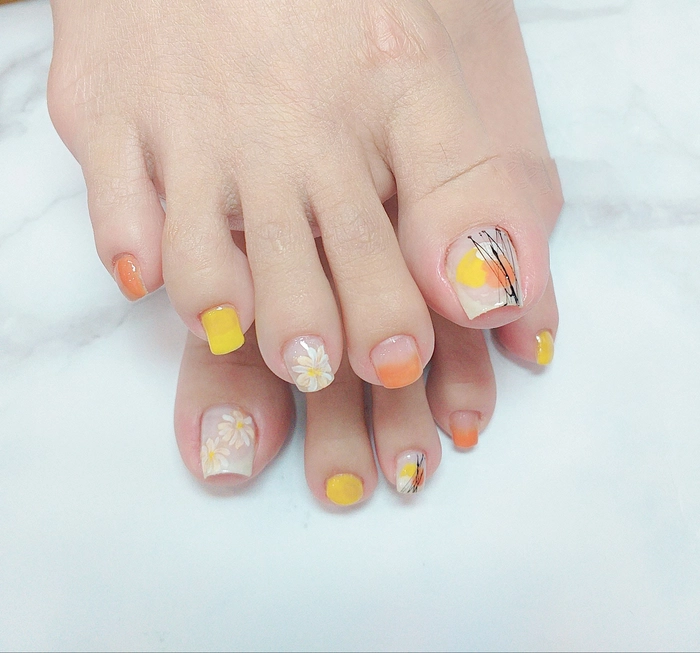 mẫu nail chân đẹp đi biển