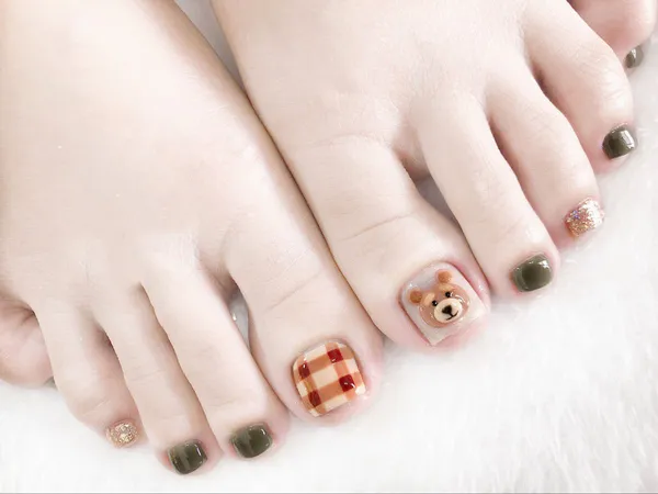 nail chân gấu