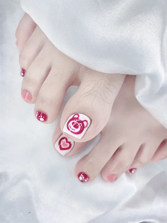 Chọn lọc 88+ mẫu nail chân gấu dâu đẹp và cute nhất