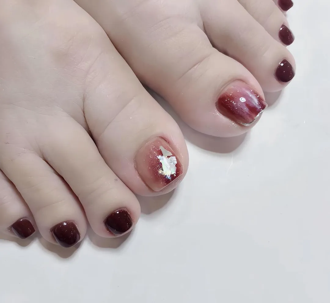 mẫu nail chân màu nâu 1