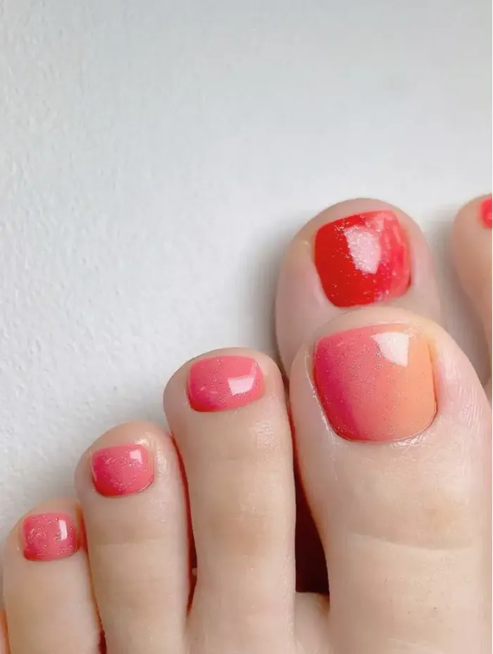 mẫu nail chân ombre đơn giản