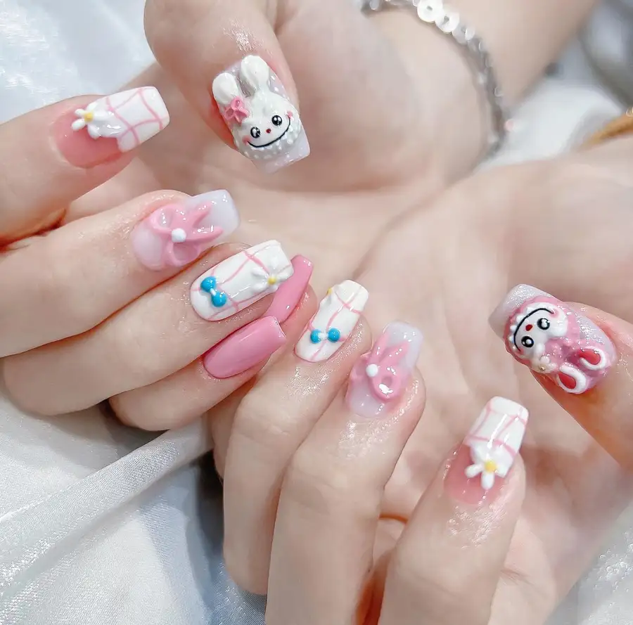 nail labubu bí ẩn và mơ mộng