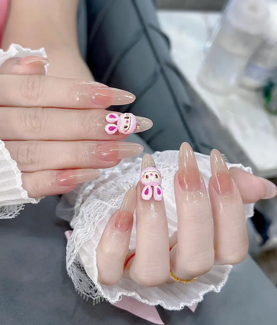 nail labubu sống động