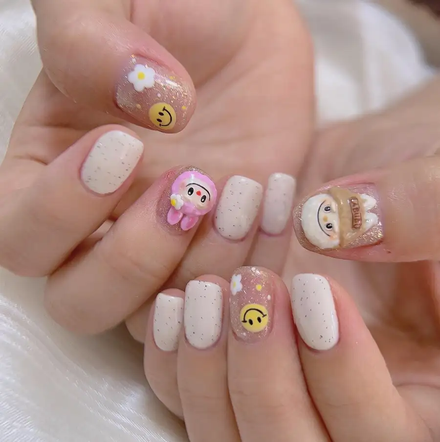 nail labubu lấp lánh và sang trọng 