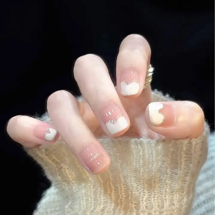 nail màu be sữa nhẹ nhàng, tinh tế