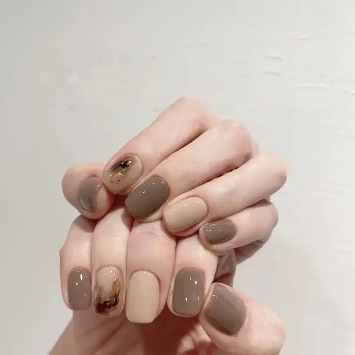 nail màu be sữa độc đáo và thu hút