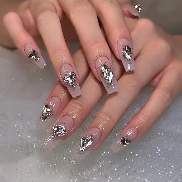 Nail tay đẹp đầy màu sắc