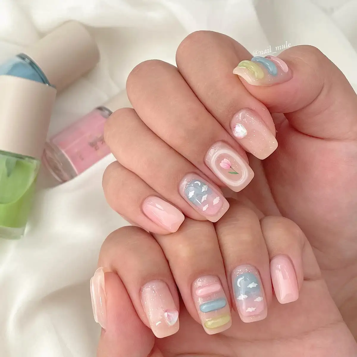 nail tay vẽ đơn giản cuốn hút