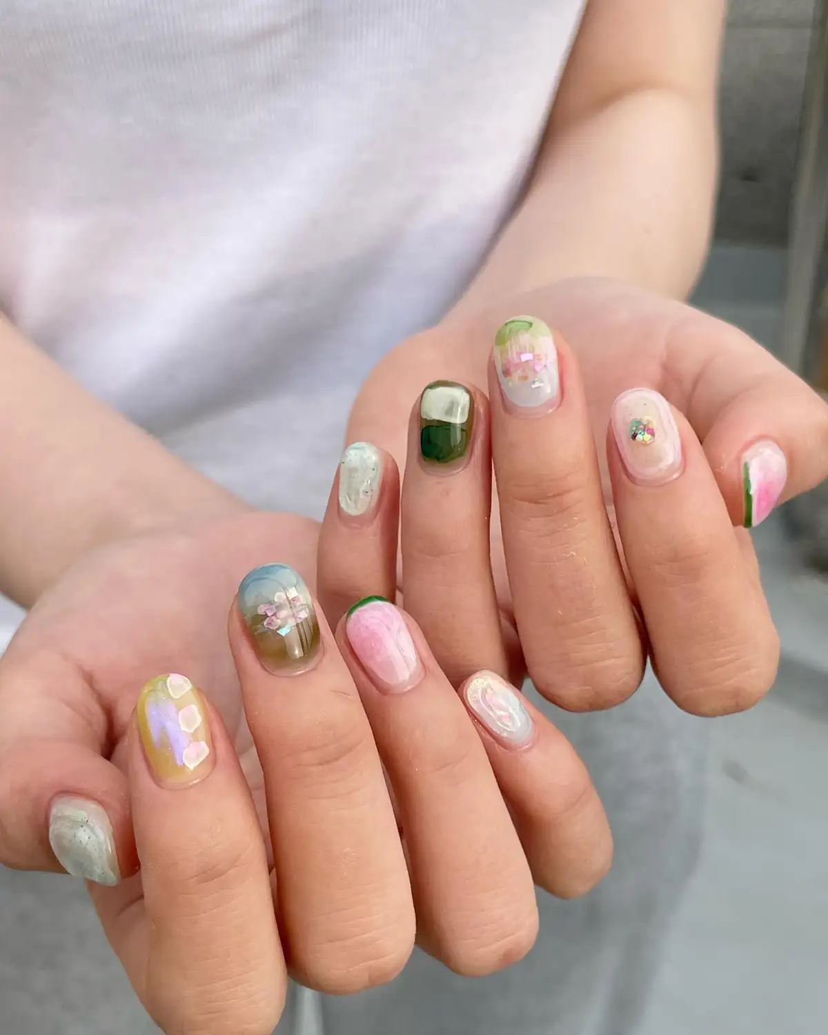 nail tay vẽ đơn giản đầy sức sống