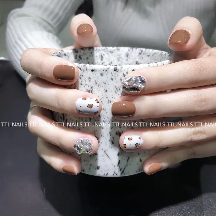 mẫu nail tay được nhiều người ưa chuộng 2