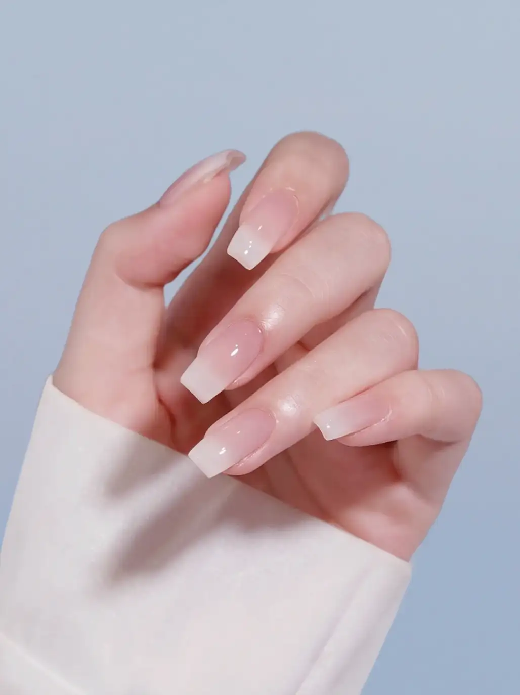 nail trong suốt tự nhiên