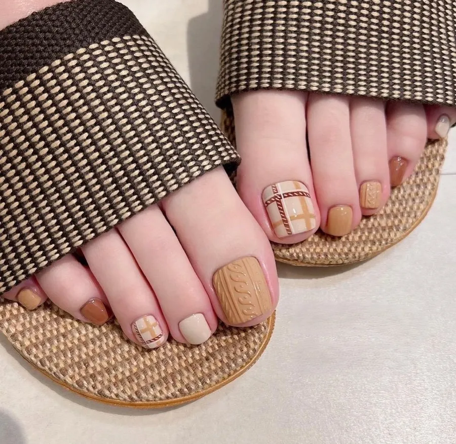 nails chân cute dễ thương 7