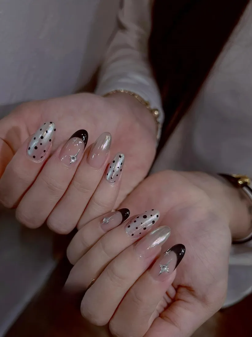 mẫu nail móng bầu tôn da