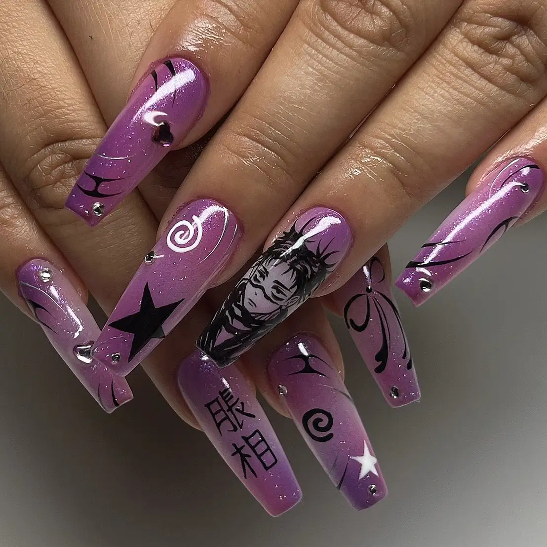 anime nail art trẻ trung, năng động