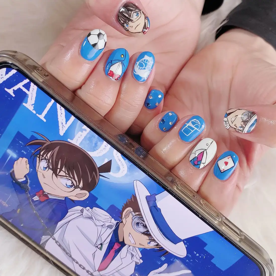 anime nail design đầy màu sắc và cảm xúc