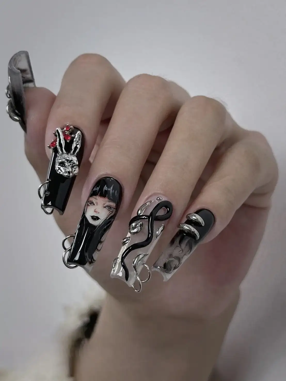 anime nail design sống động