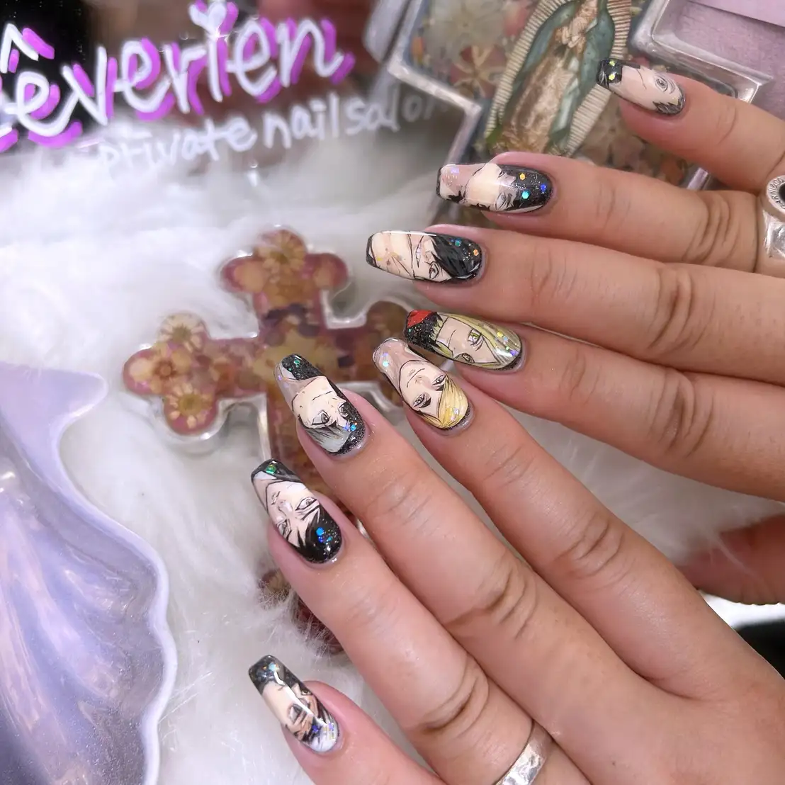 mẫu nail anime đặc sắc